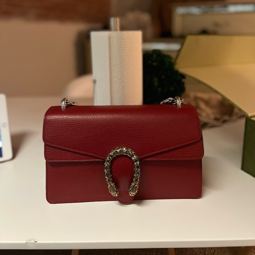 Gucci Dionysus Textured Resistant Leather Shoulder Bag
